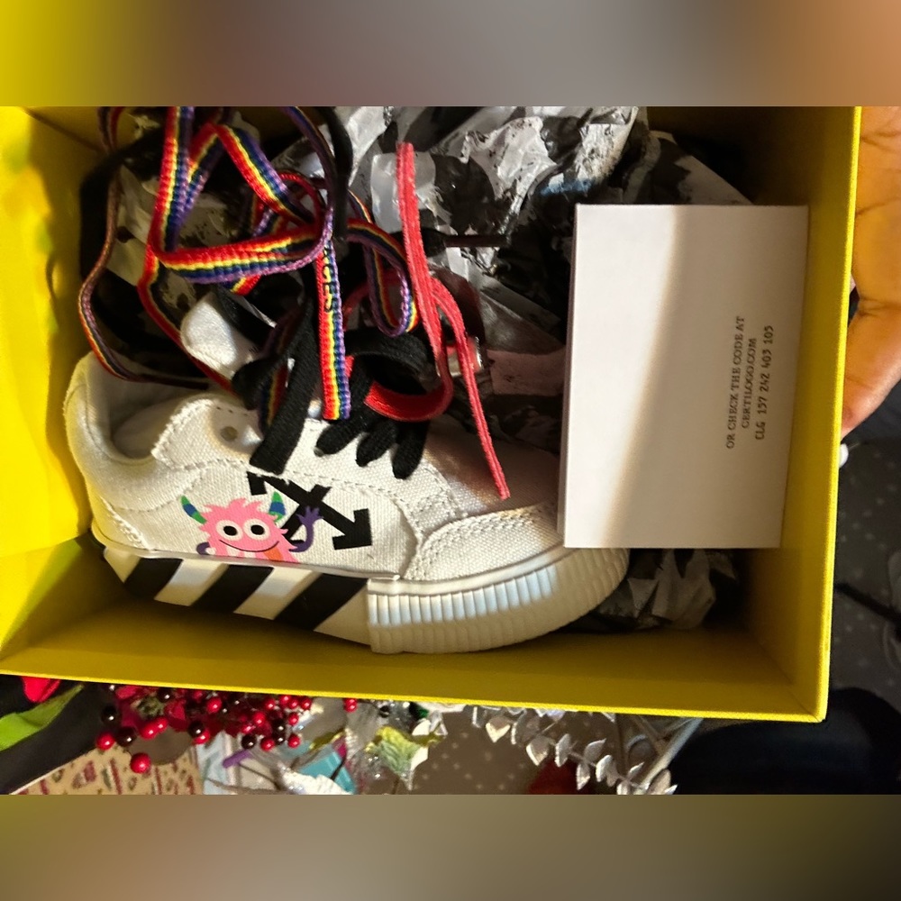 Offwhite low top sneaker